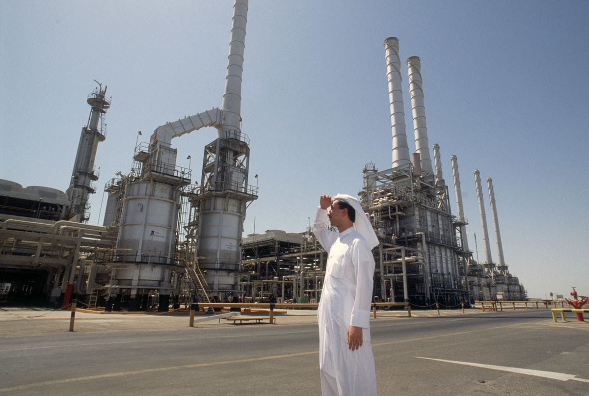 Поставки нефти с Ближнего Востока в Европу выросли на 90% по сравнению с январем — Bloomberg